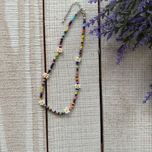 Boutique Daisy Necklace